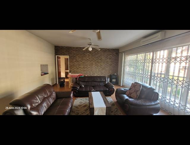 2 BEDROOM APARTMENT RENTED IN PELHAM